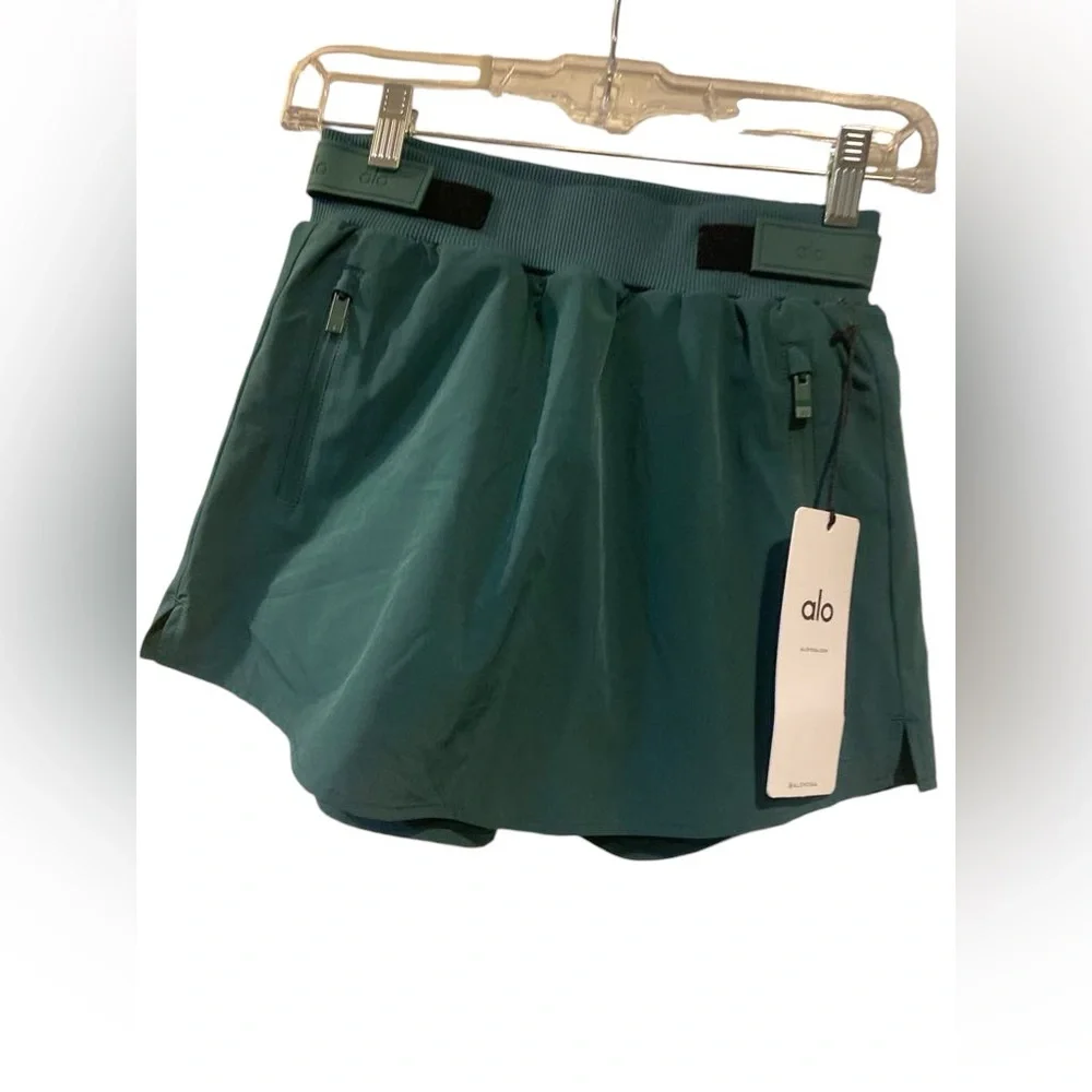 NWT Alo Yoga active skirt Size XXS